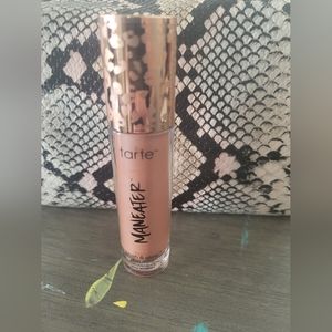 Maneater blush and glow cheek plump